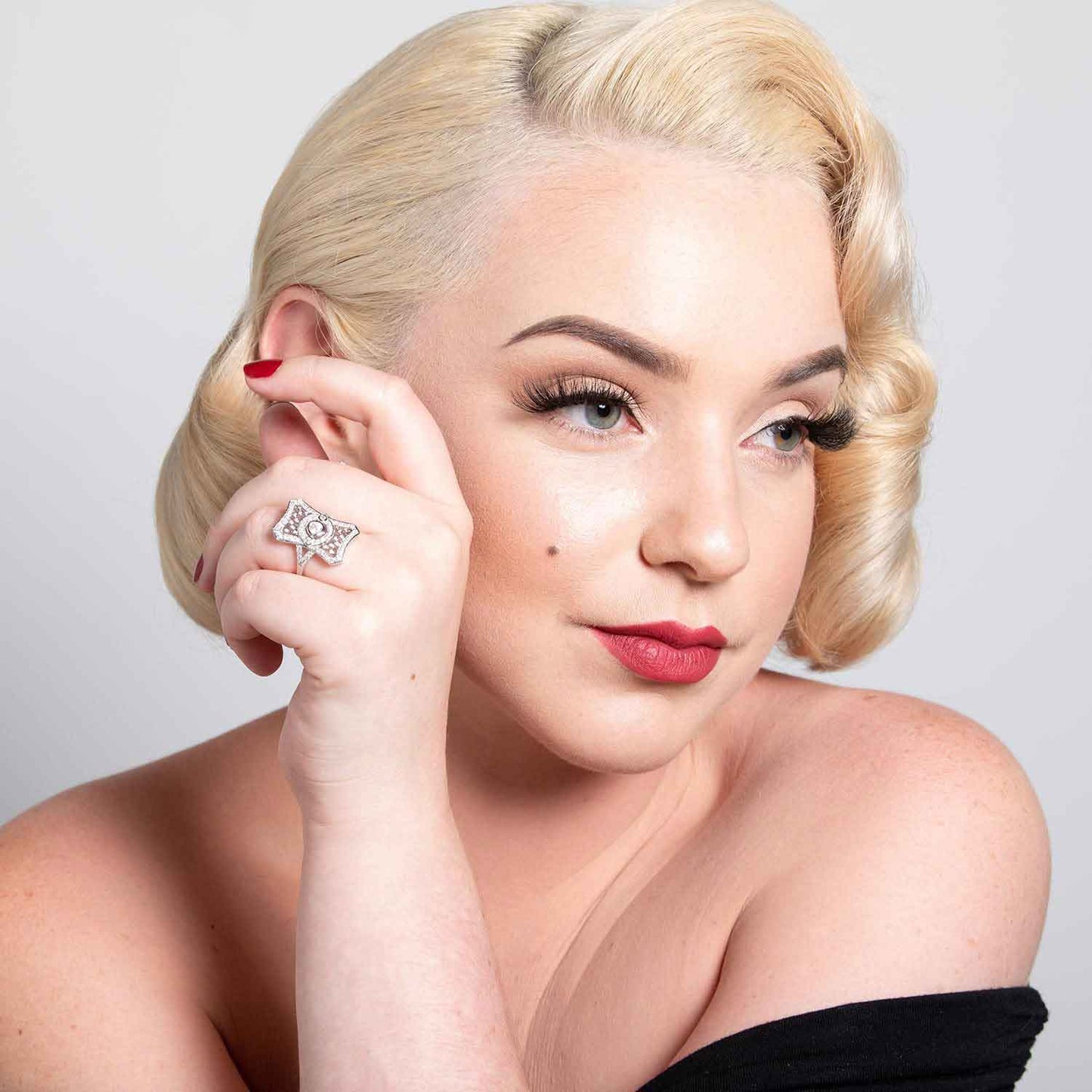 Judy: Art Deco Ring in Cubic Zirconia and Sterling Silver