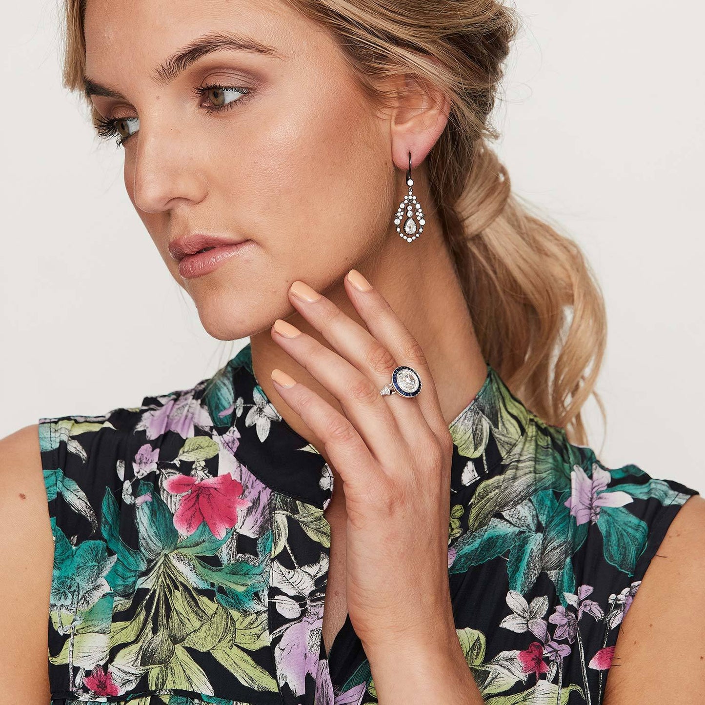 Scarlett: Art Deco Ring in Cubic Zirconia, Synthetic Sapphire and Sterling Silver