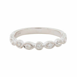 Art Deco Style Ring: White Gold and Diamonds