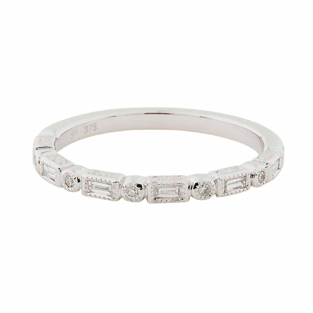 Art Deco Style Ring: White Gold and Diamond
