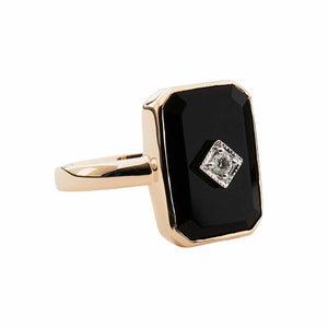 Grand Octavia: Art Deco Style Ring in 9ct Yellow Gold, Onyx and Diamond